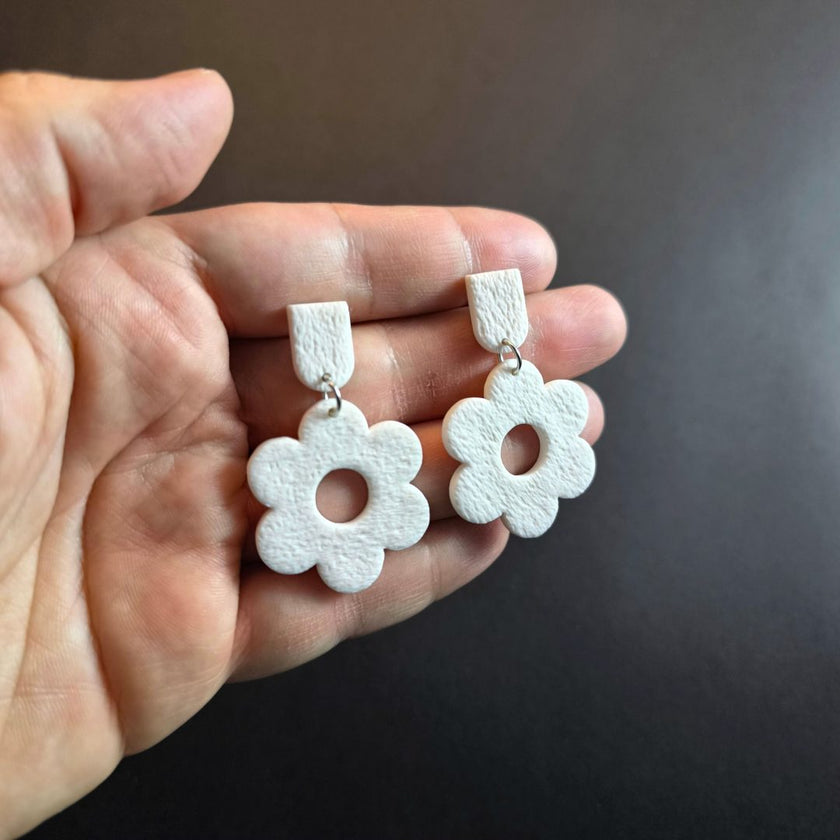 Daisy Beauty Küpe - Salt White