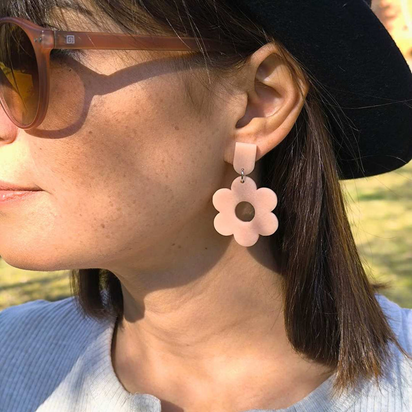Daisy Beauty Küpe - Blush Pink