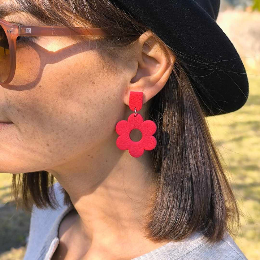 Daisy Beauty Küpe - Cherry Red