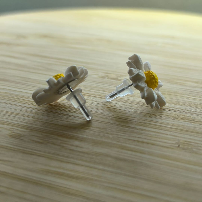 Daisy Minimalist Küpe - Salt White